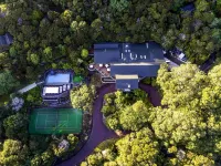 Grand Mercure Puka Park Resort - parking