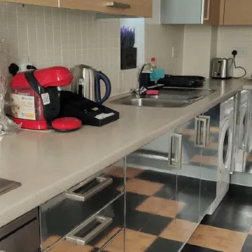 Apartment - Sleeps 4 - Parking - Station Close