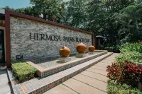 Casa Las Palmas - Modern Comfort + Private Pool, Near Beach, 4 Pax! Playa Hermosa 호텔