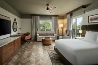 Tryon Riverfront Inn New Bern, Tapestry Collection by Hilton Hotel di New Bern