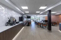 Country Inn & Suites by Radisson, Lake Norman Huntersville, NC - Завтрак