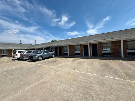 WestWorld Country Inn