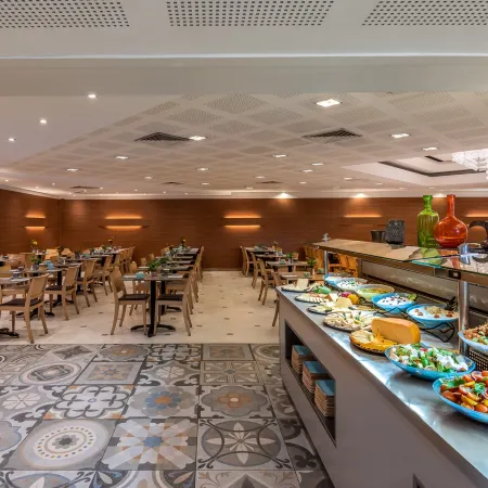 Prima Kings Hotel