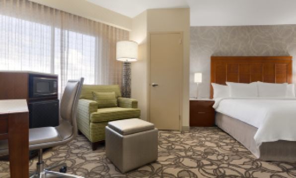Embassy Suites by Hilton San Antonio Airport