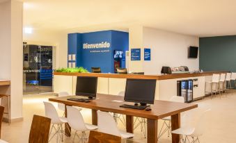 One Ciudad de Mexico la Raza