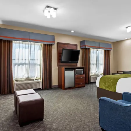 Comfort Suites
