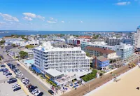 Commander Hotel & Suites