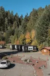 The Glen Resort - parking