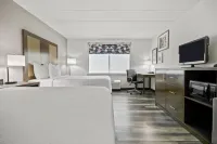 La Quinta Inn & Suites by Wyndham Sturbridge