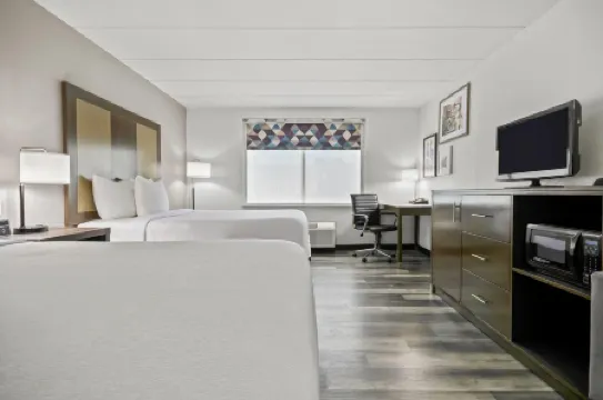 La Quinta Inn & Suites by Wyndham Sturbridge