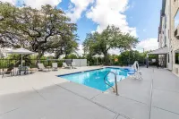 힐튼 라운드 록 스파크