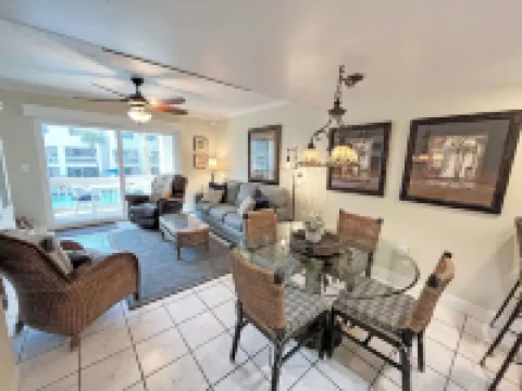 Crescent Beach D-10 Four Wind Condo Hotels in Crescent Beach