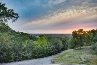 Scenic Getaway w/ Fire Pit & Grill in Columbia!