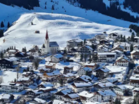Chalet in Berwang with Ski-in/Ski-Out Access Ξενοδοχεία στην πόλη Berwang