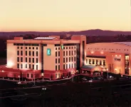 Embassy Suites by Hilton at Hot Springs Convention Center Các khách sạn ở 