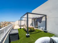 Sannat Penthouse Retreat Hot Tub Outdoor Lounge Hotels in Sannat