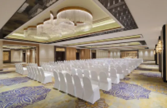 Vivanta Vijayawada, MG Road