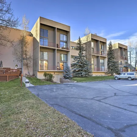 Copper Mountain Condo Near Ski Lift and Golf Course!