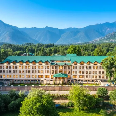 Hotel the Dewan