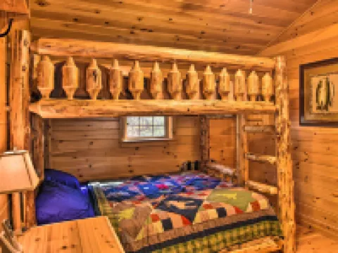 舒適的錨定小屋隱居帶火坑！ 塔克縣酒店