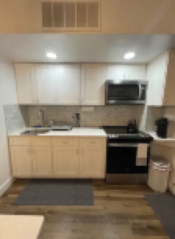 Modern 2Br Near NYC • Free Parking • Quiet Area