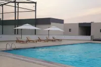 KMR Hotels & Resorts - Pools