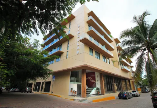 Joy Apt with rooftop and panoramic views