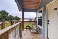 Gil's Bayou Cabins - Homestays