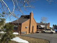 Talisman Amazing Views!! Walk to Uptown: Sleeps 4