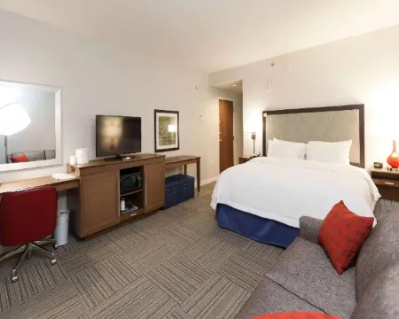 Hampton Inn Emerson LakePoint Hotels in Emerson