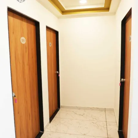 k k luxurious home stay