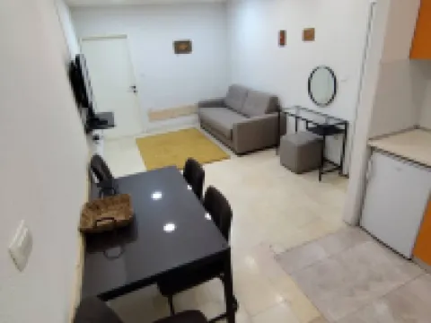 伊加洛舒適公寓，距海60米 酒店