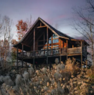 Klyfta Haus, 4Br, Lakeview, Fishing, Hot Tub, Firepit, Shuffleboard, EV Charger