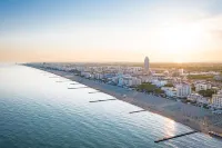 Seaside Apartment With Balcony - 2-Sterne