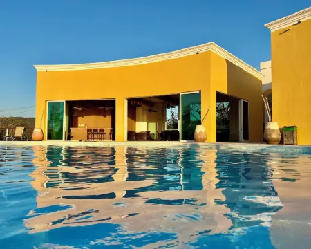 Hotel Hacienda San Pancho Hotels in San Francisco