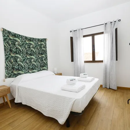 B87 - Windmill 2 Bed Apartment in Odiaxere