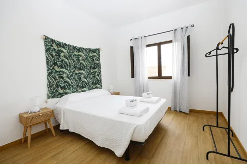 B87 - Windmill 2 Bed Apartment in Odiaxere - 2 estrellas