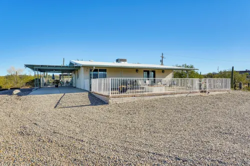 Classy Tucson Escape w/ Fire Pit on 5 Acres! - صديق للحيوانات الاليفة