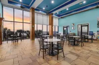 Monterey Bay Suites - bar