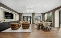 Sterling 1BR at Everett | Pool & Gym