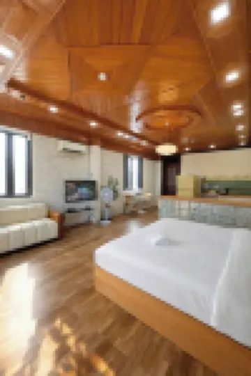 峴港安尼亞海濱酒店