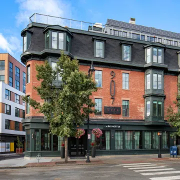 Lark Hotels 907 Main Отели рядом с достопримечательностью «Гарвард-сквер»