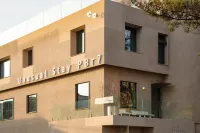 PBr7 Unusual Stay - Parking