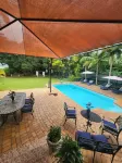 Hillton Manor Guest House - de playa