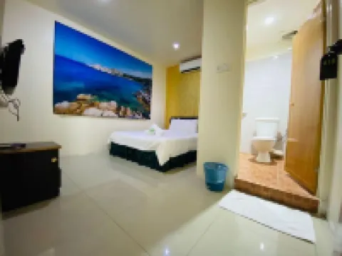 B-Hotel Hotels in Gelugor