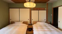Wakamatsu HakoneYugawara - Parkplatz