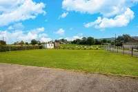 Grand Villa with Bubble Bath