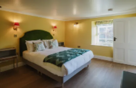 米爾班克阿姆斯酒店