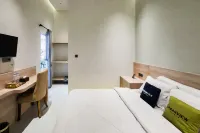Urbanview Hotel Tentrem 2 near Alun-Alun Blora