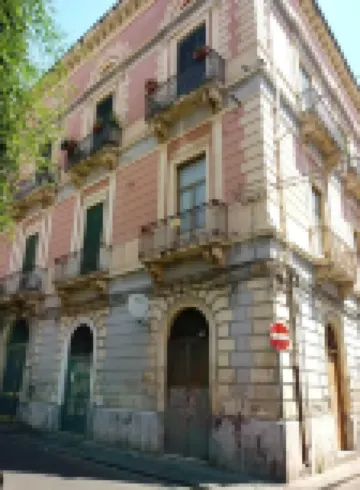 เซ็นทรัล สเตชั่น เฮาส์ ดานิเอเล โรงแรมใน